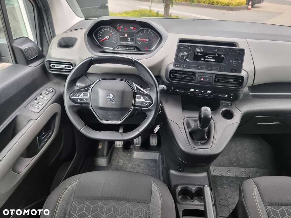 Peugeot Rifter 1.5 BlueHDI Active - 26