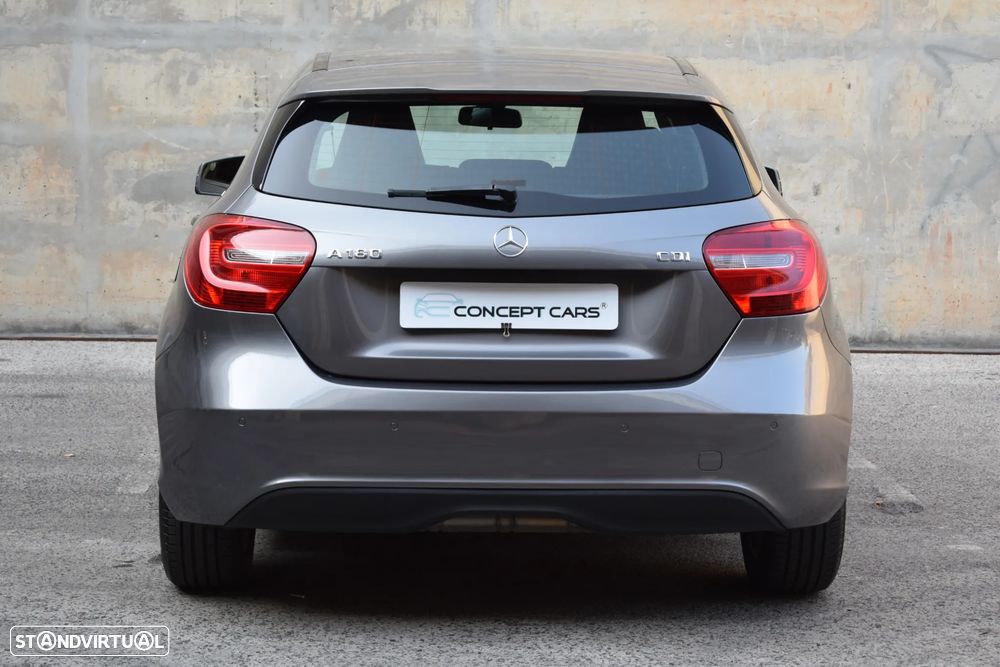 Mercedes-Benz A 180 CDI 7G-DCT Urban - 35
