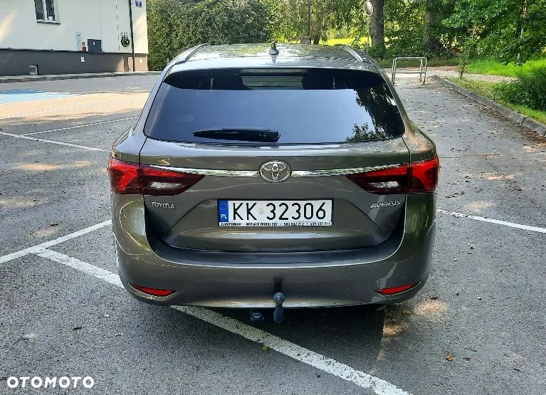 Toyota Avensis 2.0 D-4D Active Business - 8