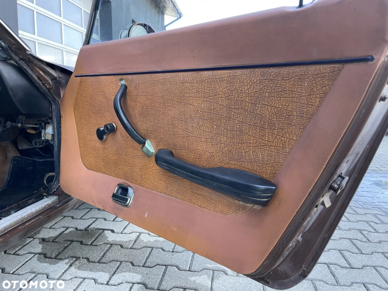 Nissan Inny - 32