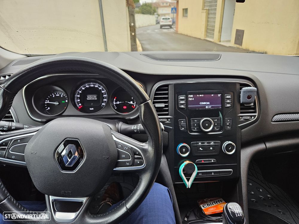 Renault Mégane 1.5 dCi Zen - 4