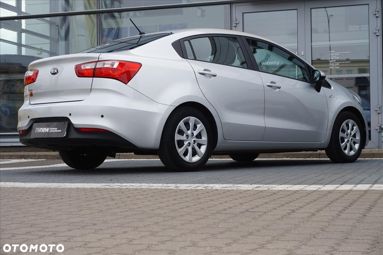 Kia Rio 1.4 L - 3