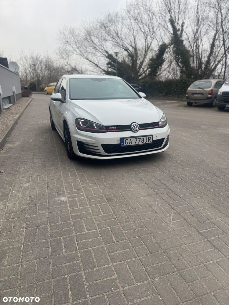 Volkswagen Golf GTI (BlueMotion Technology) DSG - 3