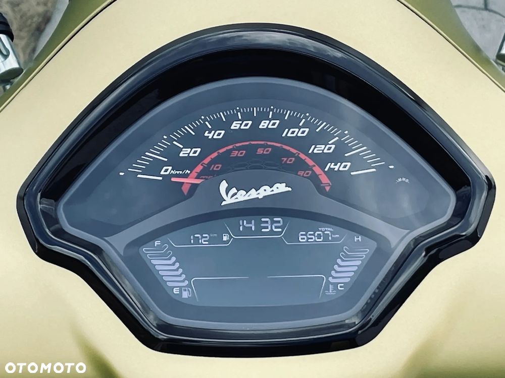 Vespa GTS - 14