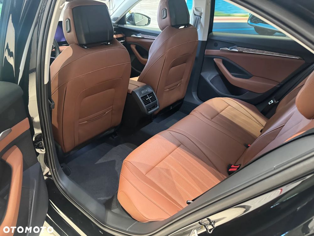 Skoda Superb 2.0 TSI 4x4 L&K DSG - 7