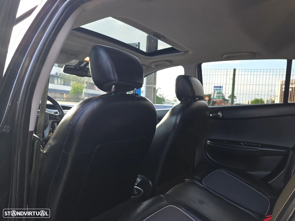 Hyundai i20 1.2 GO! Plus - 33