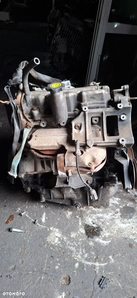 Silnik słupek Chrysler 300M 3,5 v6 2002 - 2