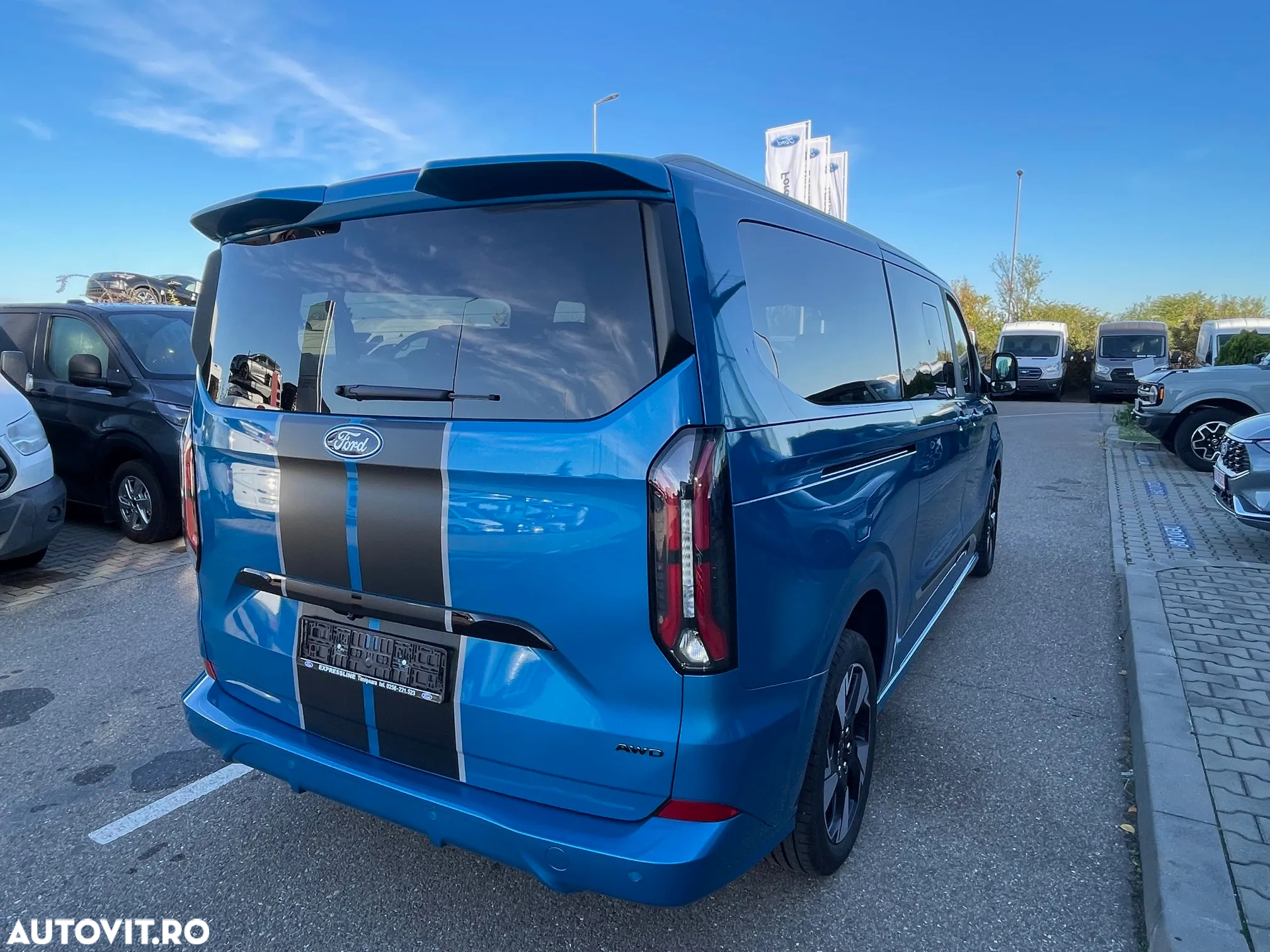 Ford Tourneo Custom - 4
