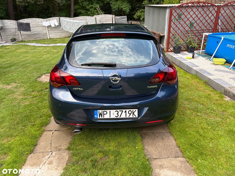 Opel Astra 1.4 T Cosmo - 4