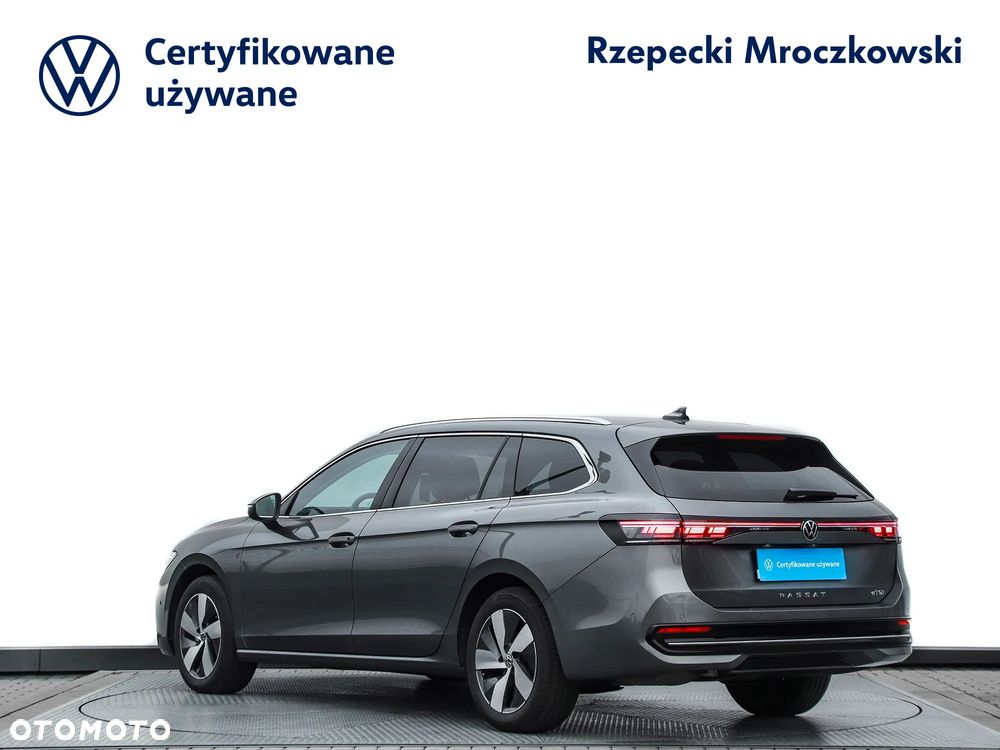 Volkswagen Passat Variant 1.5 TSI EVO Elegance DSG - 7