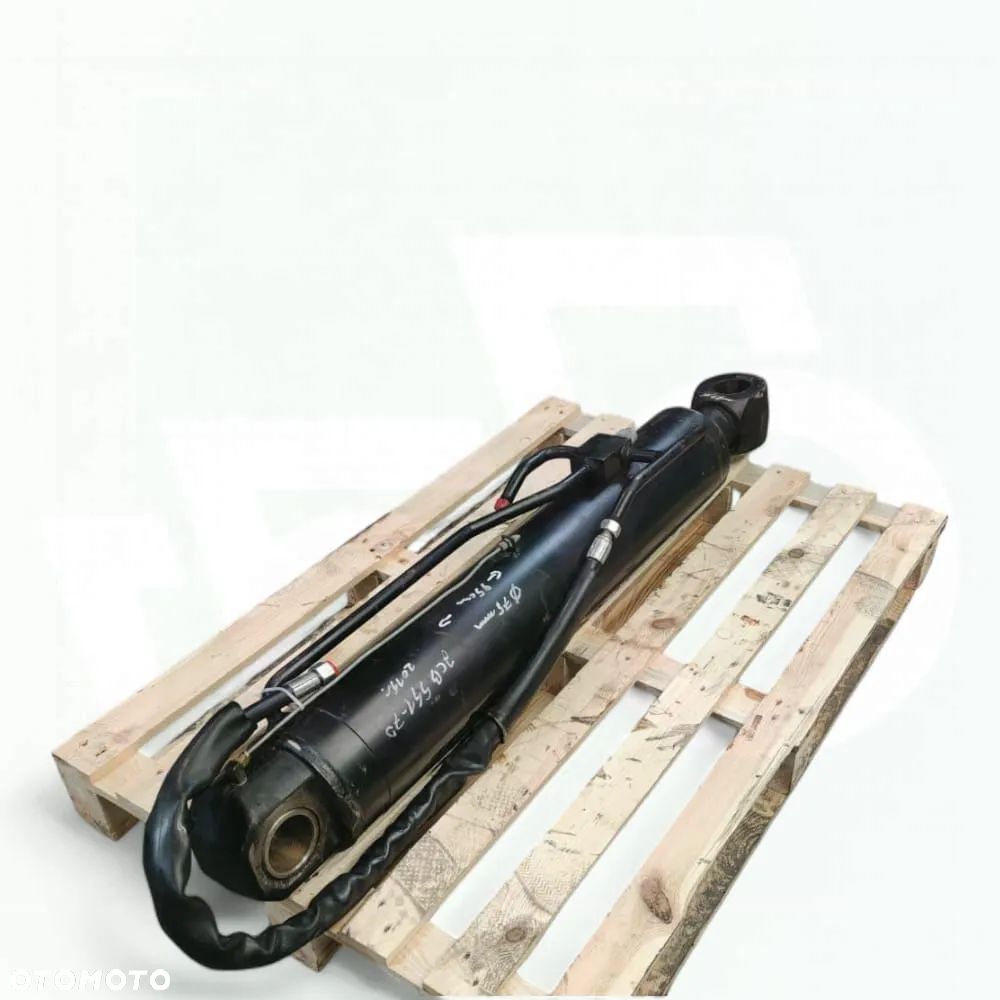 Siłownik Główny Ramienia JCB 538-70 - 10