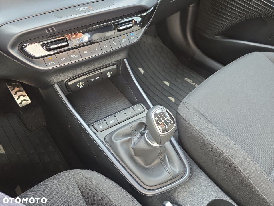 Hyundai Bayon - 15