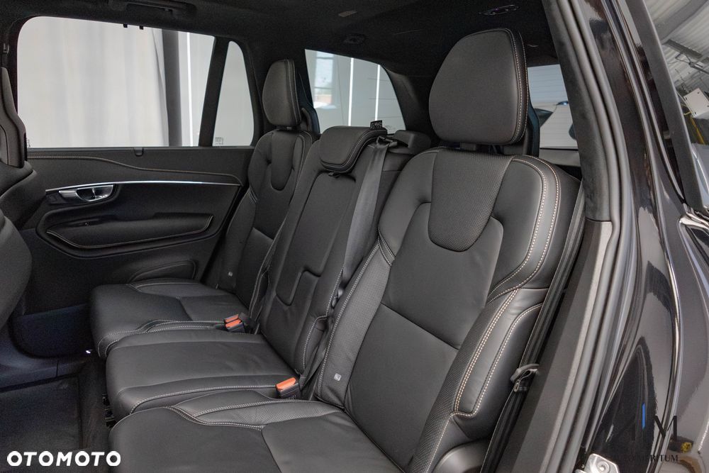 Volvo XC 90 B5 D AWD Ultimate Dark - 27