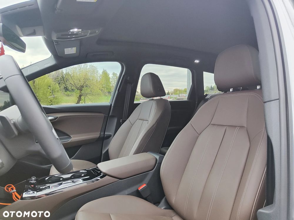 Audi Q6 e-tron - 18