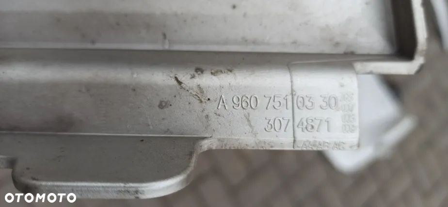 LISTWA OSŁONA NAKŁADKA KABINY PRAWY MERCEDES MP4 GIGA SPACE 9607510330 - 3