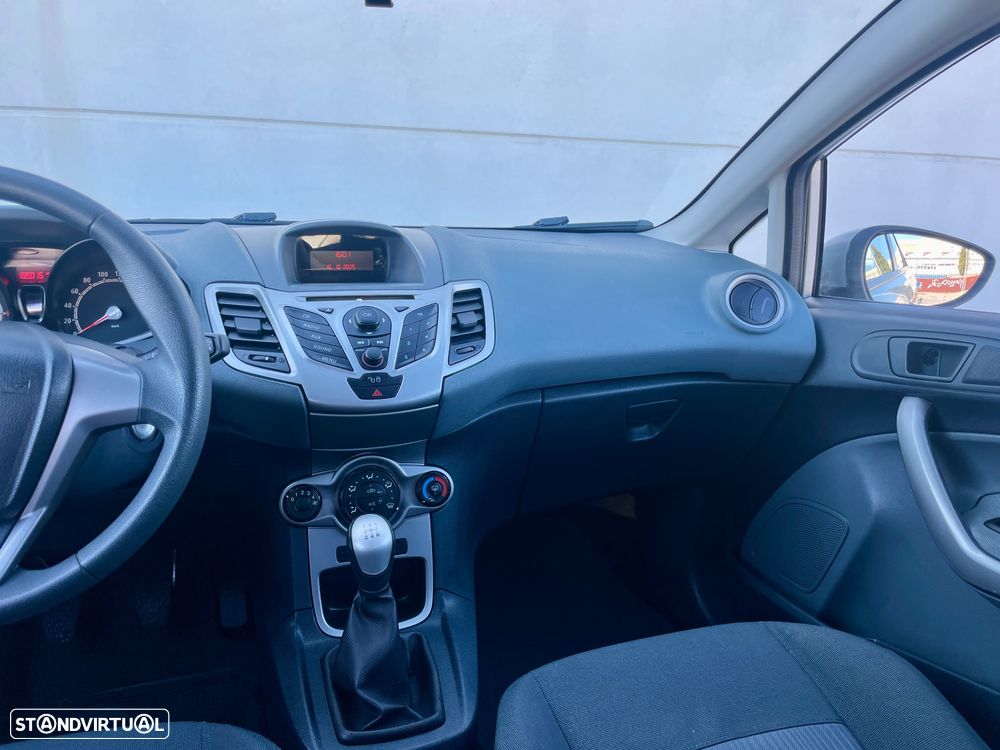 Ford Fiesta 1.25 Techno - 13