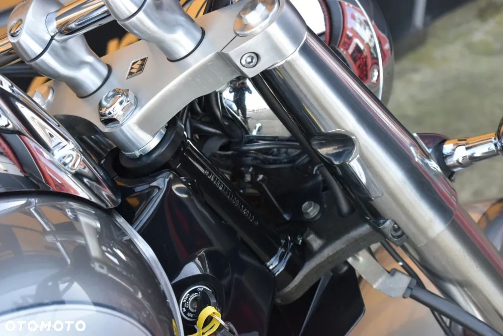 Suzuki VL 800 Volusia - Boulevard C50 - 31