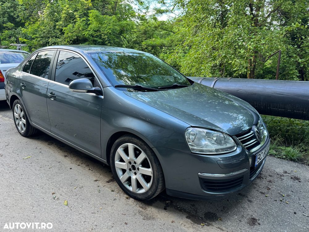 Volkswagen Jetta 1.9 TDI Comfortline - 2