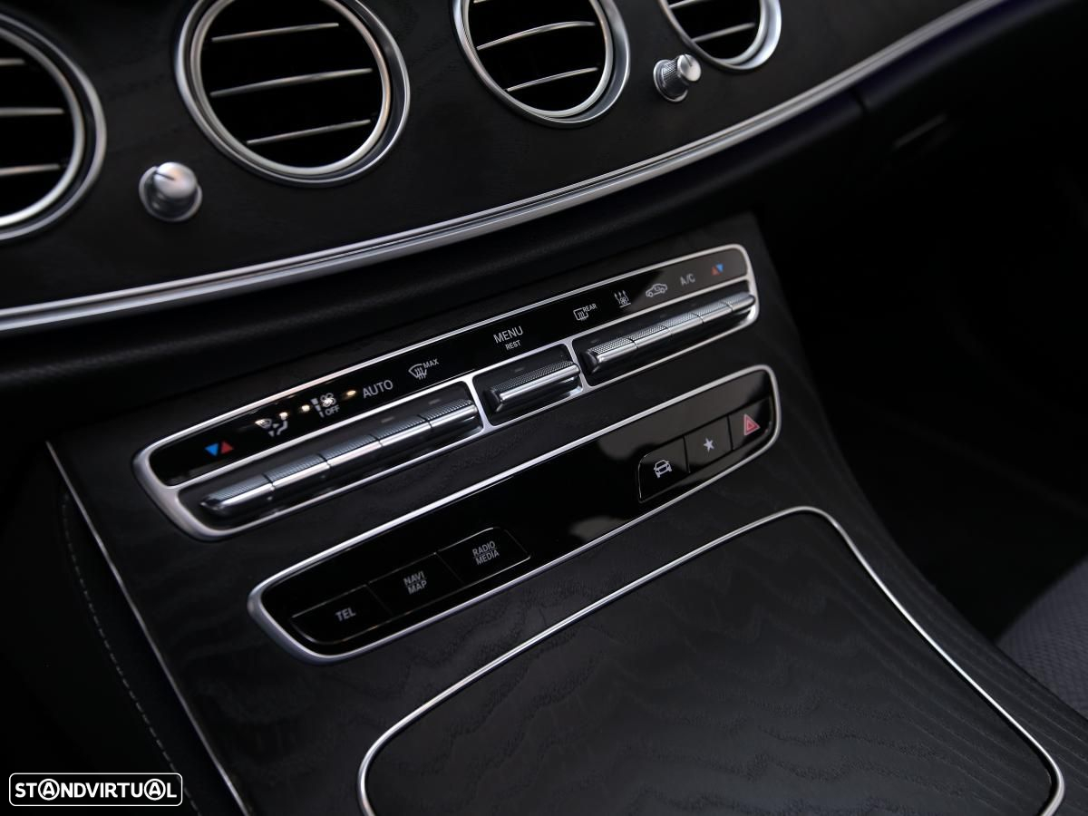 Mercedes-Benz E 300 de AMG Line 4Matic - 24