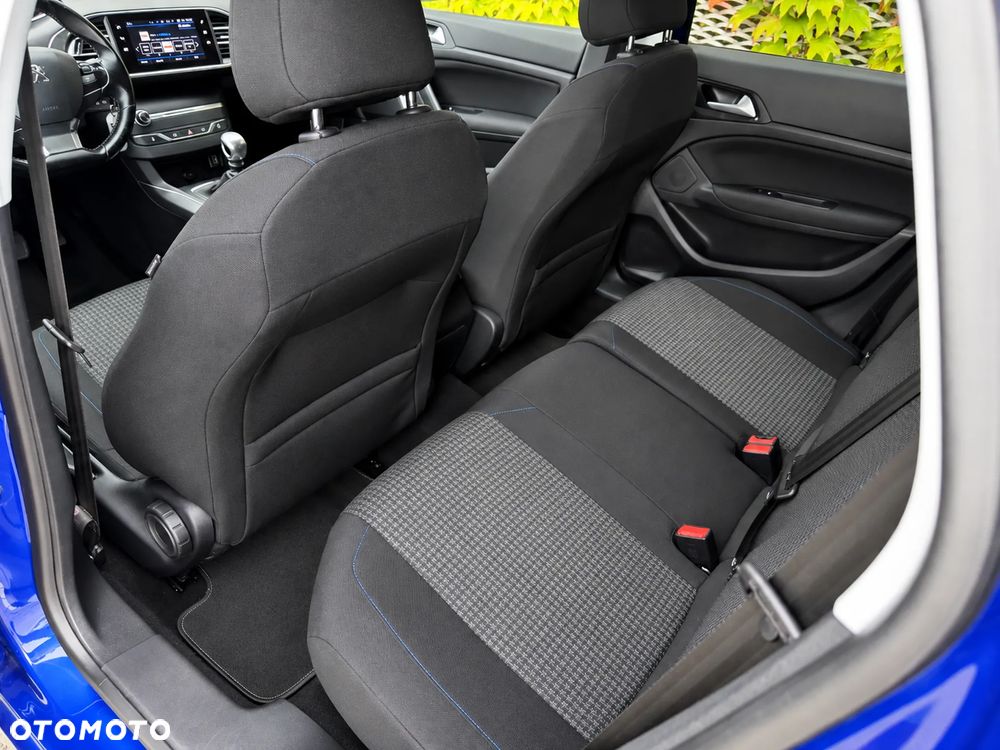 Peugeot 308 1.2 PureTech Active S&S - 10