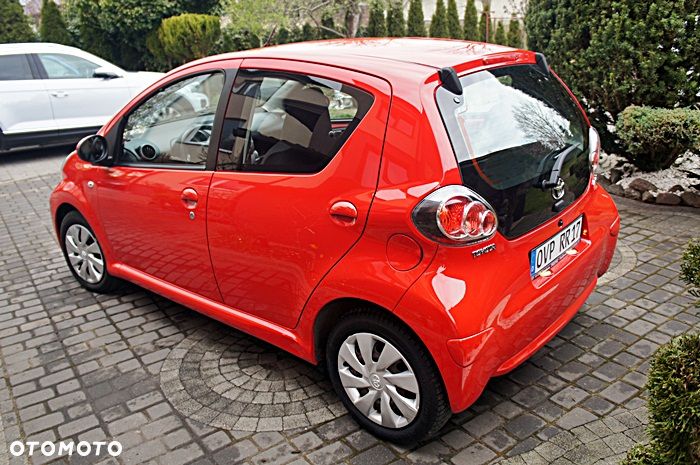 Toyota Aygo CoolRed - 11