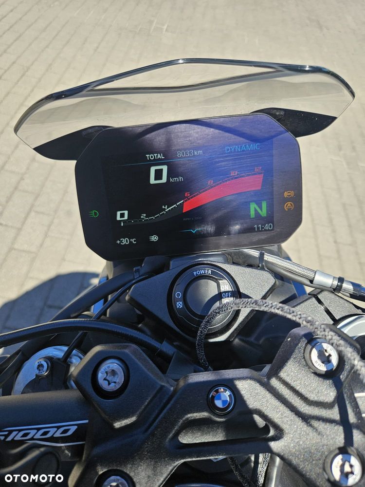 BMW S - 7