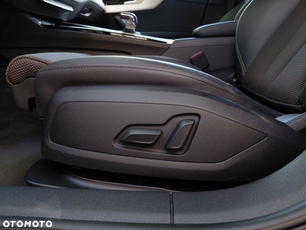 Audi A4 Limousine - 17