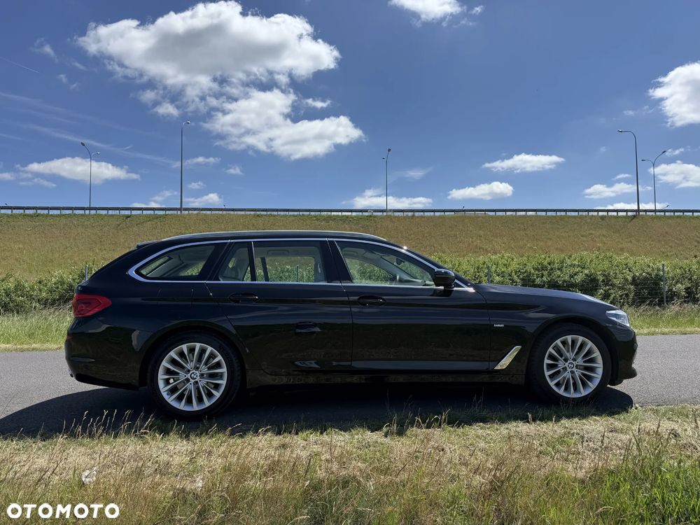 BMW Seria 5 520d xDrive Luxury Line - 4