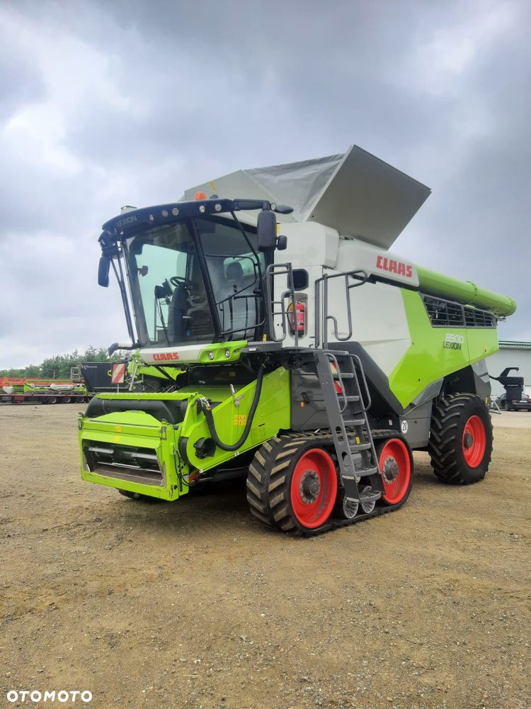Claas Lexion 8900TT z hederem - 4