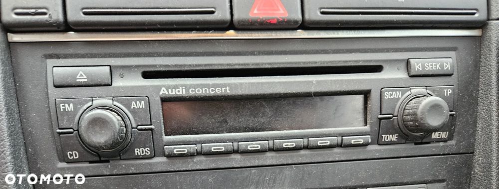 Audi A4 B7 radio Concert - 2
