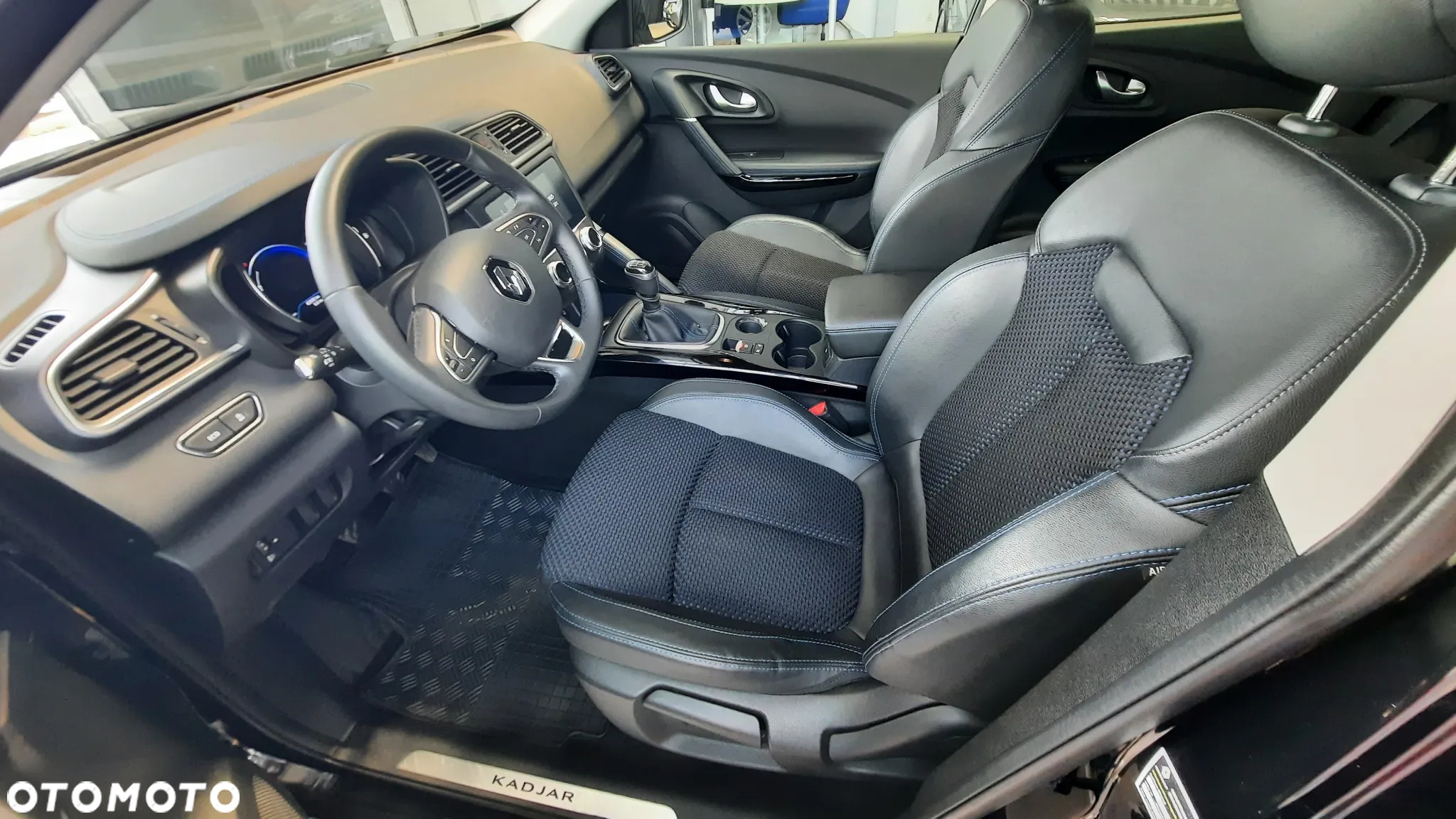Renault Kadjar TCe 140 GPF LIMITED - 12