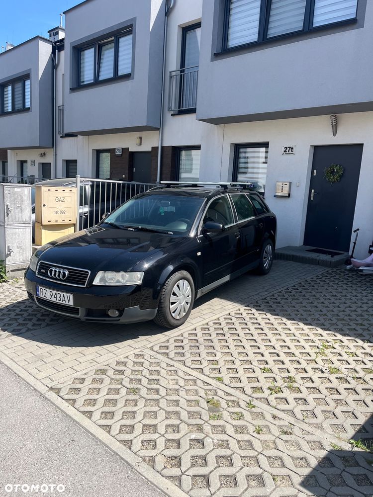 Audi A4 Avant - 1