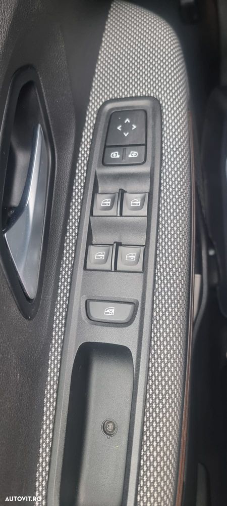 Dacia Sandero TCe 90 MT6 Comfort - 15