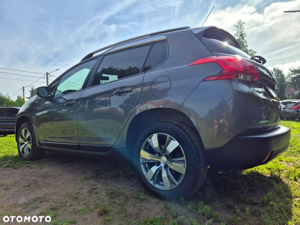 Peugeot 2008 1.6 VTi Style - 4