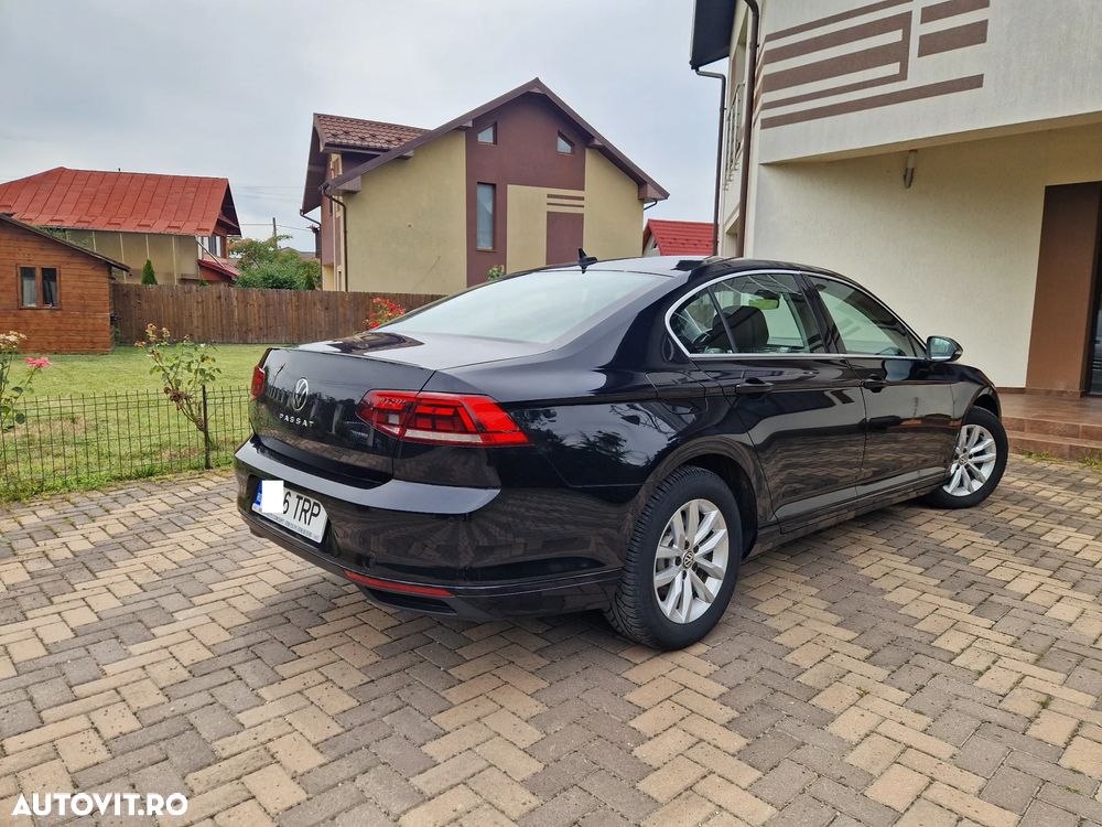 Volkswagen Passat 2.0 TDI DSG Comfortline - 3