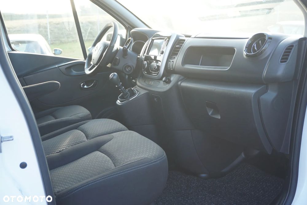 Opel Vivaro - 19