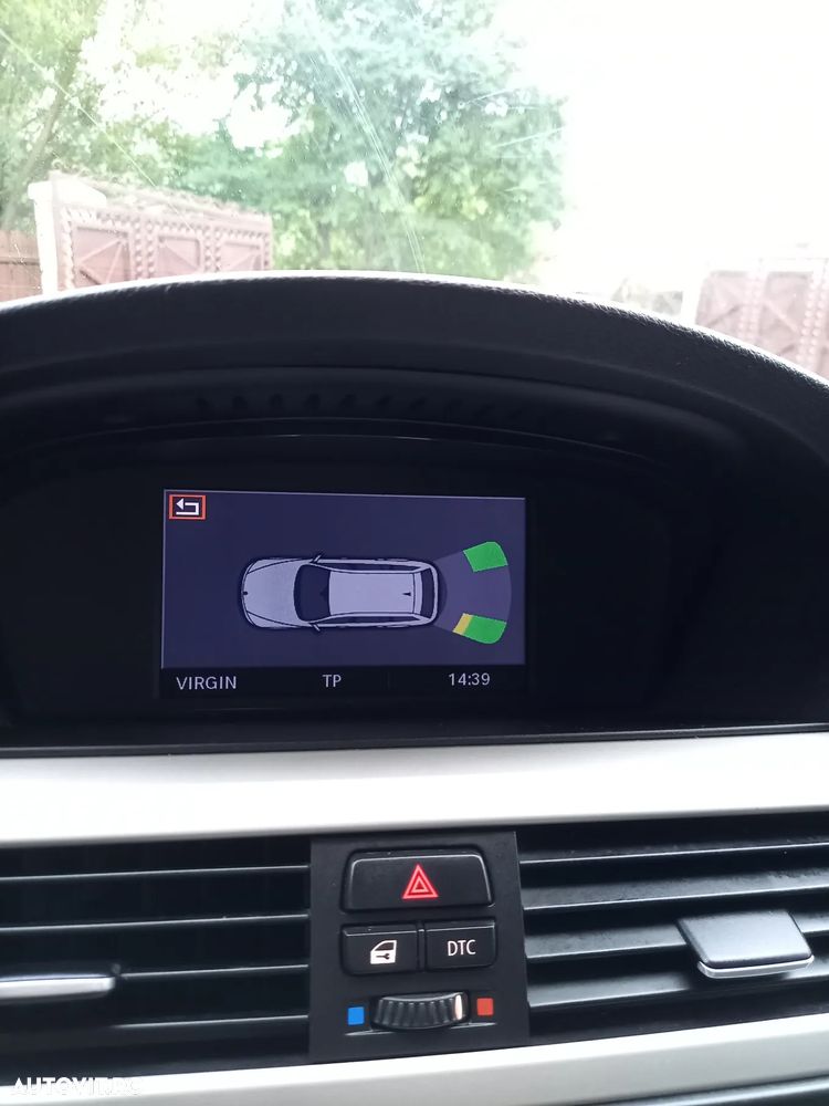 BMW Seria 3 318d Touring - 17