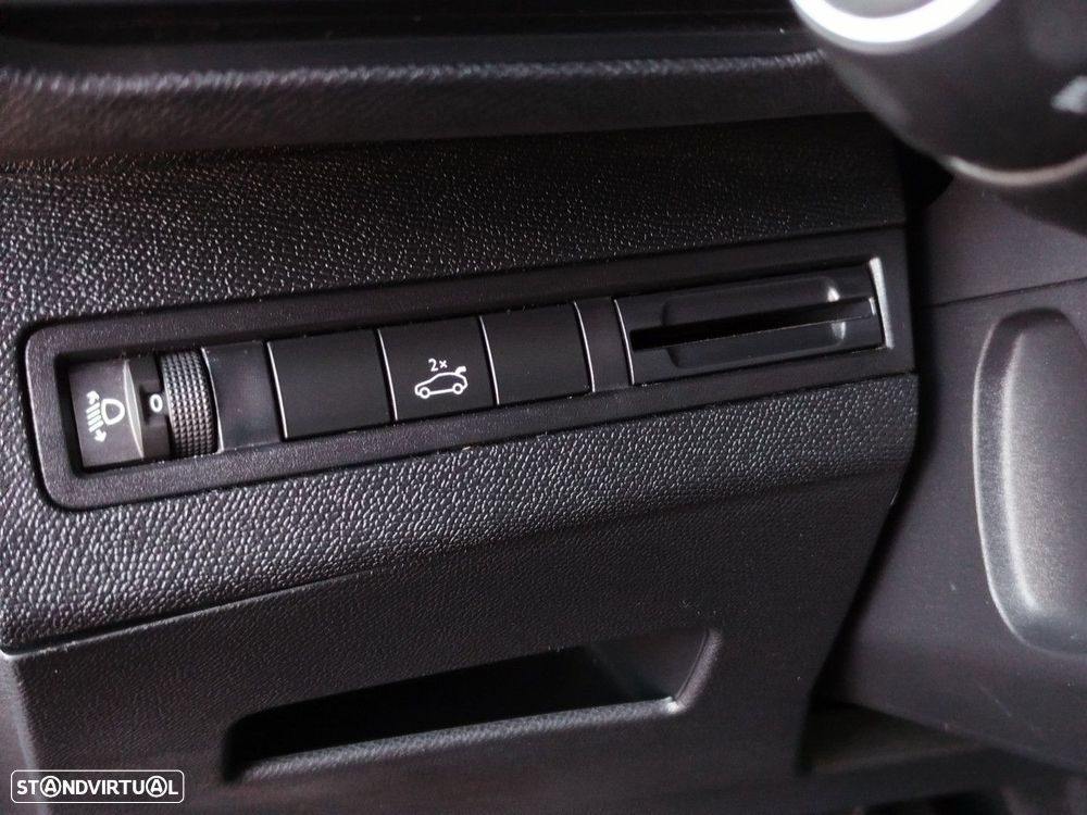 Peugeot 5008 1.2 PureTech Allure - 19