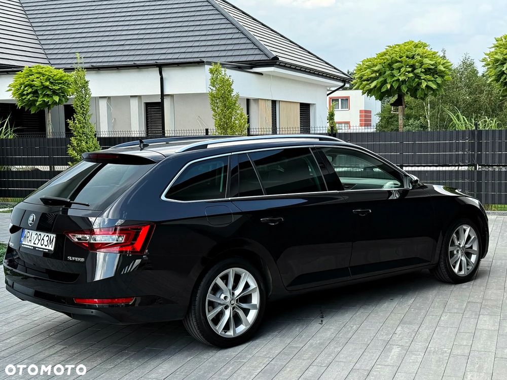 Skoda Superb 1.8 TSI DSG SportLine - 24