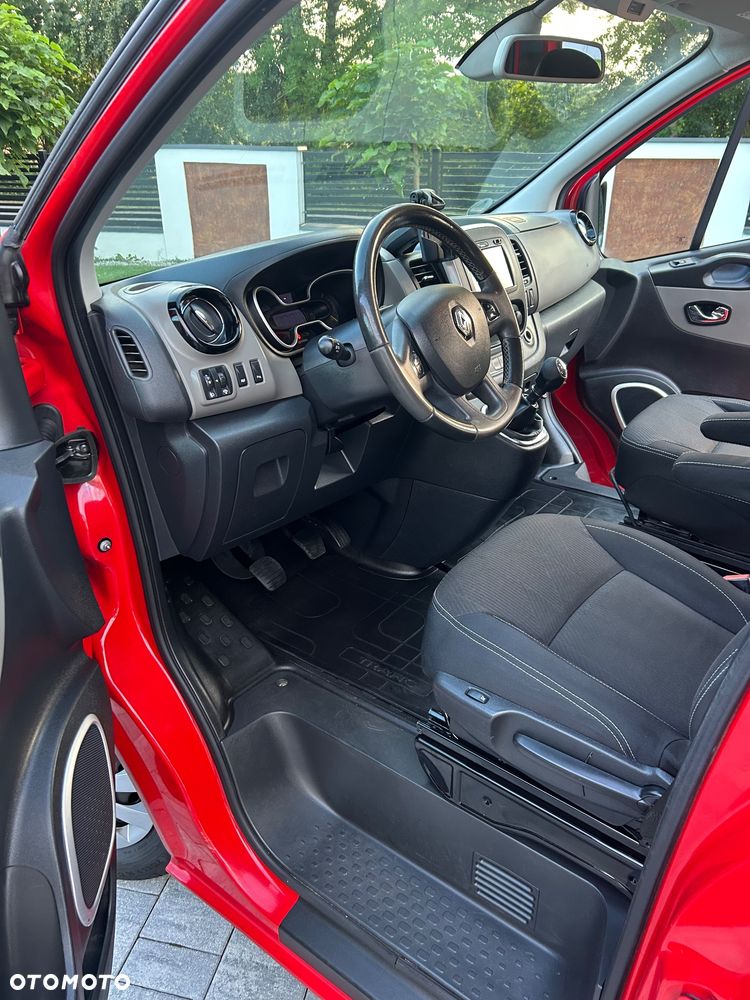 Renault Trafic - 16