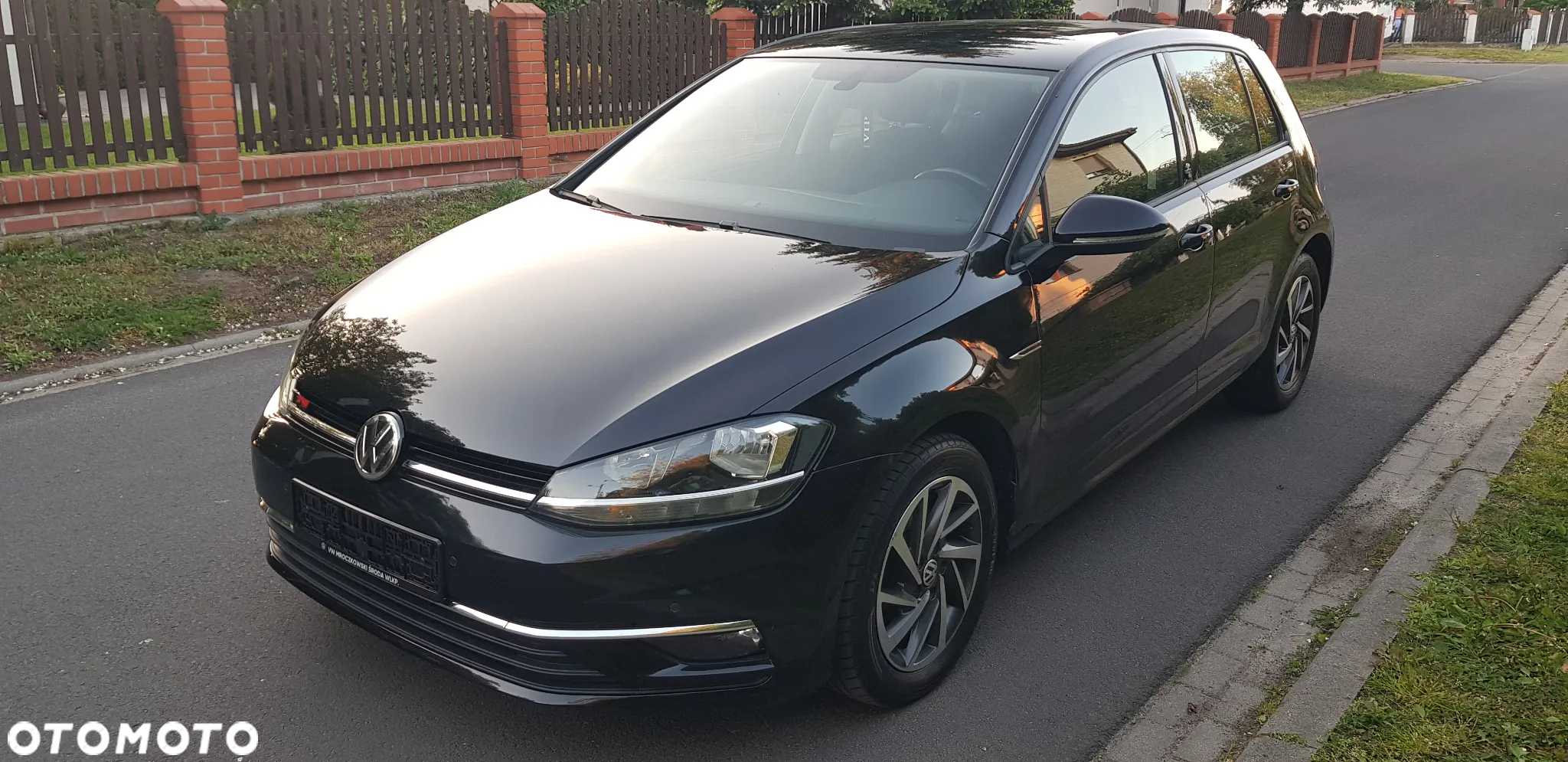 Volkswagen Golf 2.0 TDI DSG Sound - 4