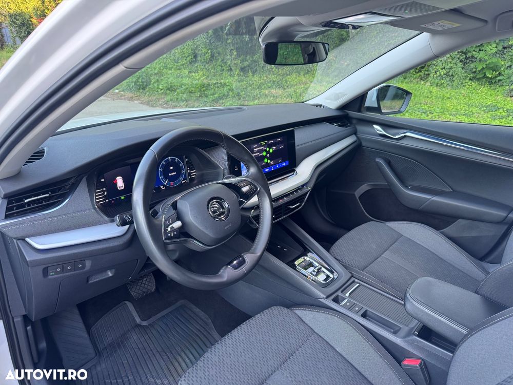 Skoda Octavia 2.0 TDI DSG 4X4 Style - 8