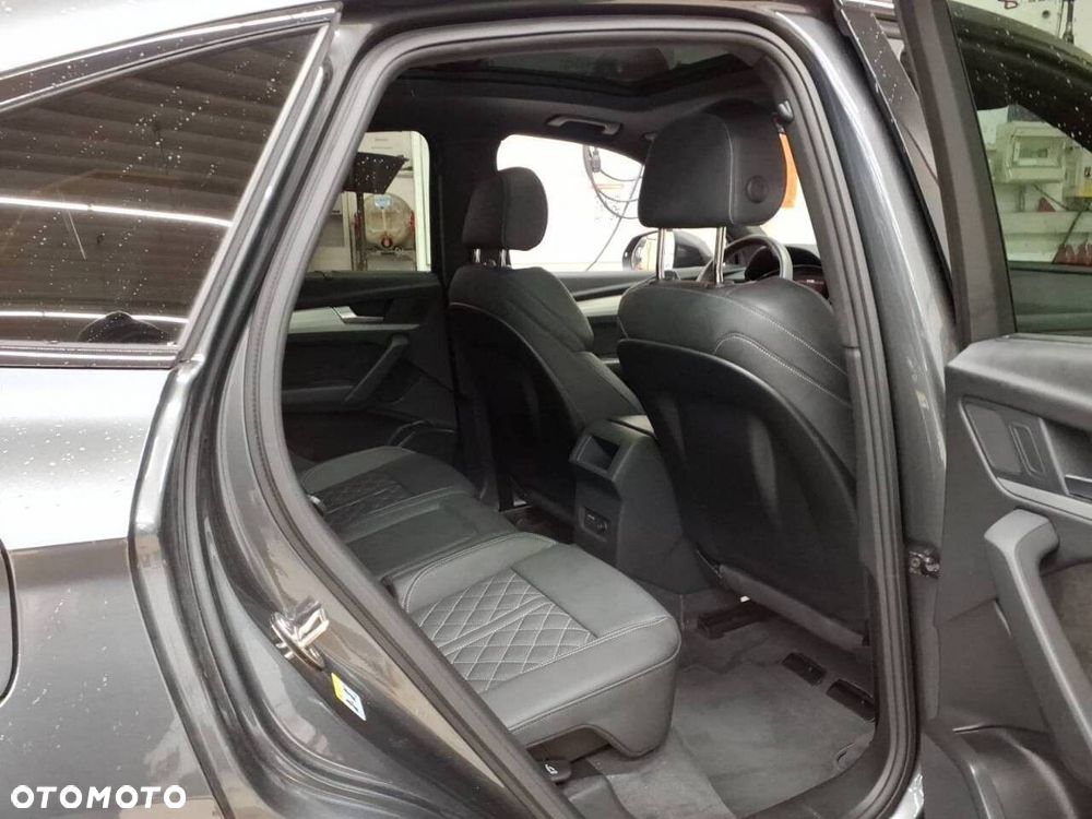 Audi Q5 Sportback - 9