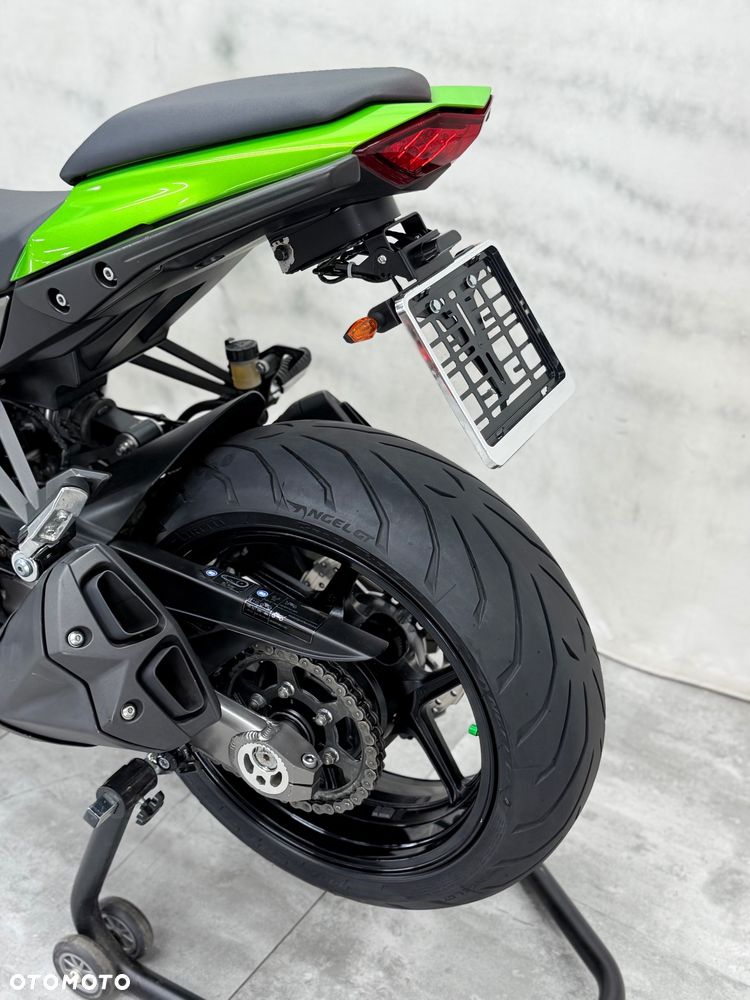 Kawasaki Ninja 1000 SX - 21