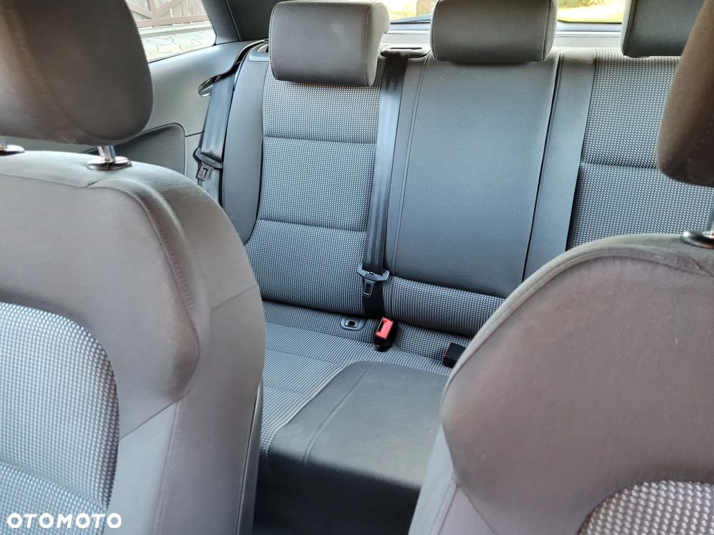 Audi A3 3-drzwiowe 1.4T FSI Attraction - 9