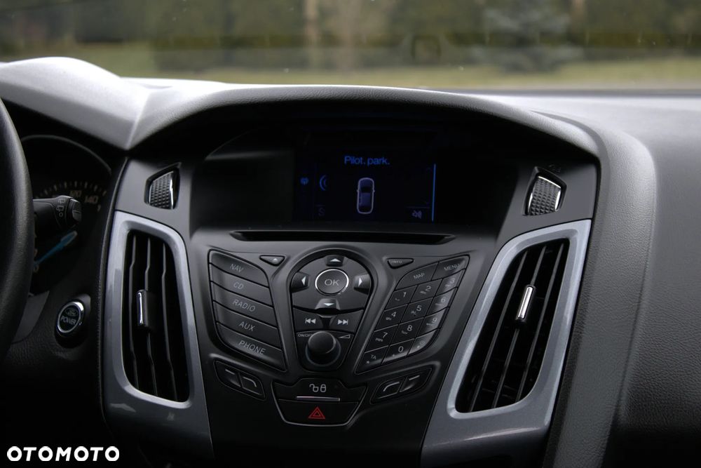 Ford Focus SW 1.6 TDCi DPF S&S Titanium - 26