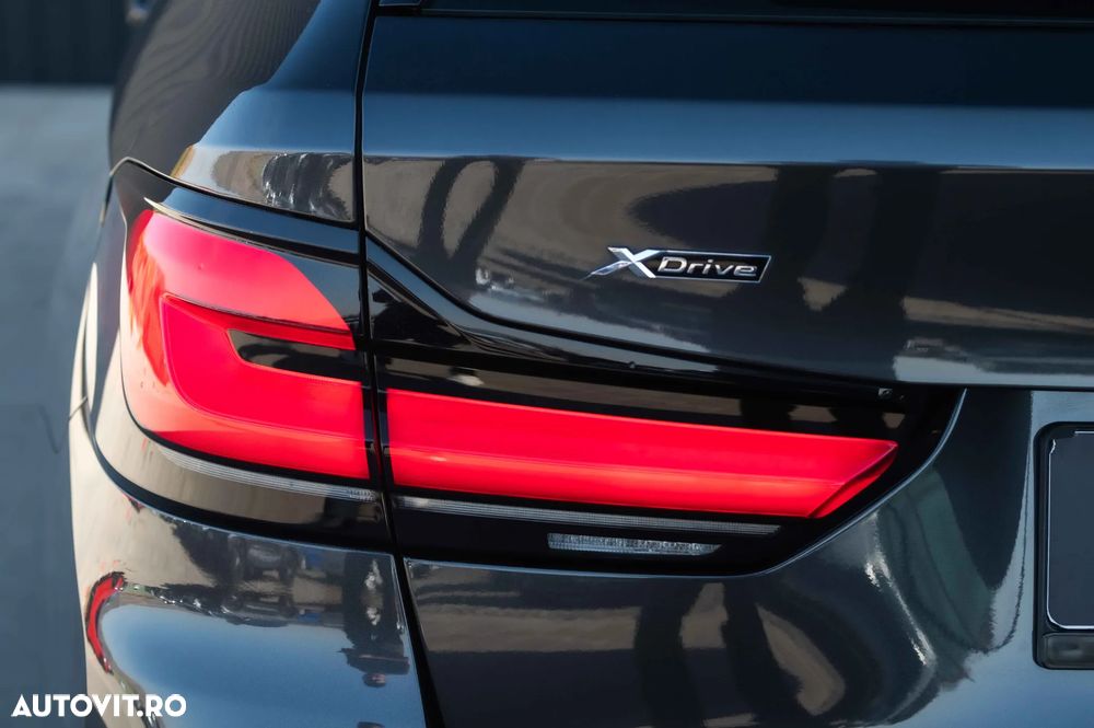 BMW Seria 5 530e xDrive Aut. Luxury Line - 13