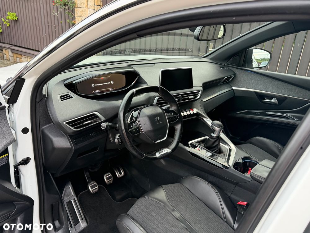 Peugeot 3008 - 15