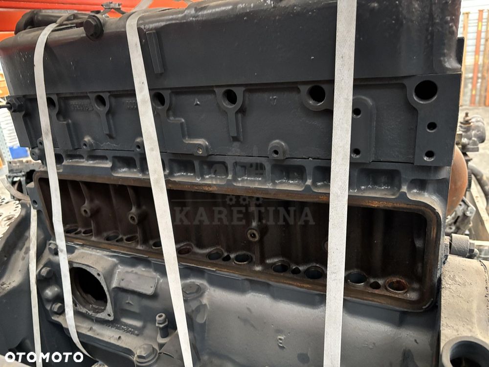 Mercedes OM 352 OM 352 5,7 L Silnik Blok Pokrywa CZĘŚCI 3520150201 3621880102 - 4