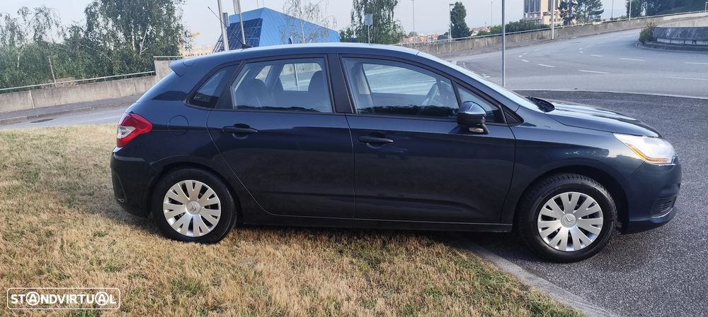 Citroën C4 1.6 HDi SX - 4